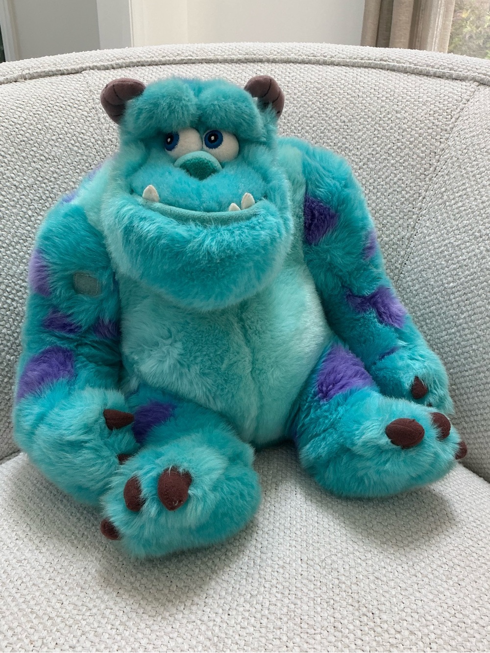 WALT DISNEY WORLD Official Monsters, Inc. Sully Plush
